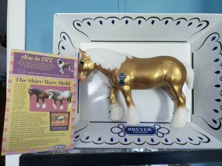 Breyer Gold Bernadette 2019 Vintage Club Nib