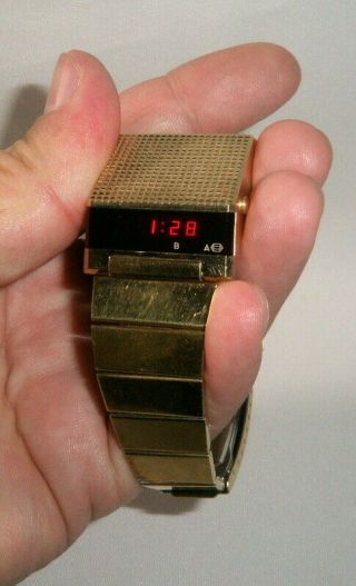 Vintage Bulova Computron N6 Red Led 1976 Mens Digital Watch