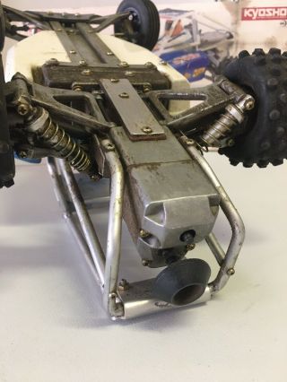 Vintage Kyosho Circuit 10 Wildcat RC Nitro Buggy Car 1:10 4