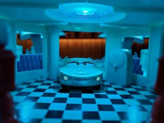 Disney Cars - Precision Series Flo ' s V8 Cafe RARE 11