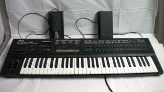 Vintage Yamaha Dx7 Digital Programmable Algorithm Synthesizer For Parts/repair