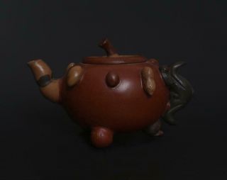 Rare Chinese Yixing Zisha Purple Sand Teapot Jiang Rong Mark Water Chestnut