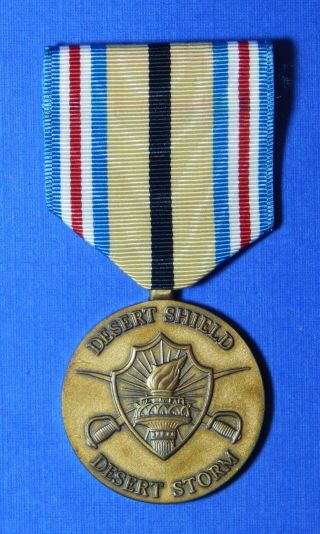 United States Civilian Desert Shield / Desert Storm Medal  K8218