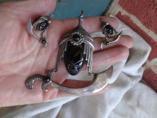 Rare Vintage Mexican Silver Black Onyx Face Dagger Figural Sultan Large Pin Set