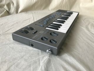 Yamaha CS01 vintage analog monophonic synthesizer w/ gig bag 8