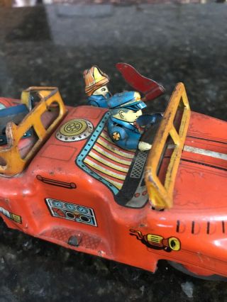 ANTIQUE K TRADEMARK TIN TOY LITHO FIRE TRUCK JAPAN FD WITH 4 Firemen 3