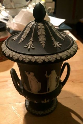 Wedgwood Jasperware Rare Black Dip 6.  5 " Campana Urn Vase Handles Lid 1900