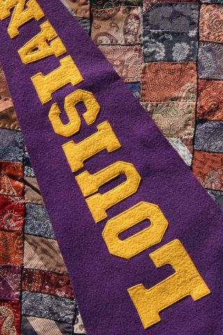 AWESOME VINTAGE 1920s LSU LOUISIANA STATE UNIVERSITY FELT PENNANT - SEWN LETTERS 10