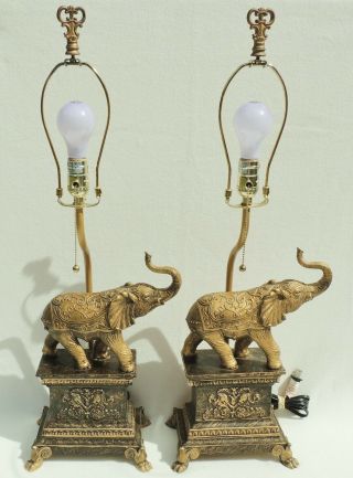 Pair Vintage Ornate Gold Figural ELEPHANT Claw Foot Pull Chain Table Lamps 5481 9