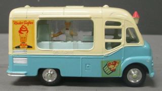 Corgi 428 Vintage 1960 ' s Smith ' s Mister Softee Ice Cream Van EX/Box 2