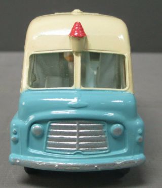 Corgi 428 Vintage 1960 ' s Smith ' s Mister Softee Ice Cream Van EX/Box 4