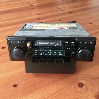 Blaupunkt CR - 2010 AM/FM Cassette Radio - Vintage,  Pure,  Rich Sound Quality 7