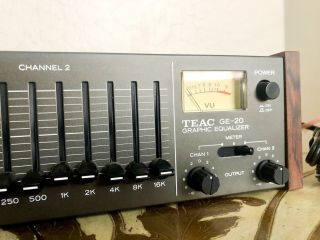 Vintage Teac GE - 20 Graphic Equalizer Stereo 2