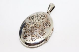 A Lovely Antique Victorian C1884 Sterling Silver 925 Floral Locket Pendant 13412