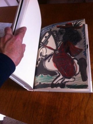 Rare collectible book of Picasso Bull Fighting artwork prints Japanese edition 9