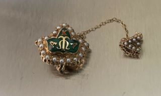 Vintage AKA Alpha Kappa Alpha marked BSM 14K Gold Seed Pearl Sorority Leaf Pin 2