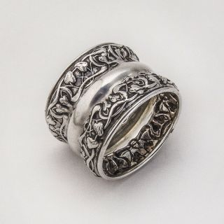 Napkin Ring Sterling Silver Ornate Ivy Vine Design 1900