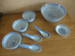 Antique/vintage Chinese Blue And White Dragon /flowers Rice Bowls