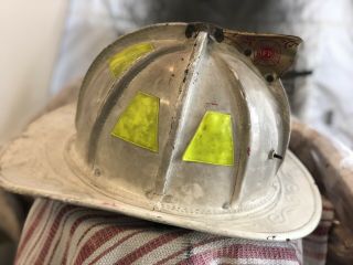 CAIRNS LEATHER YORKER VINTAGE CHIEF FIREFIGHTER HELMET RARE 3