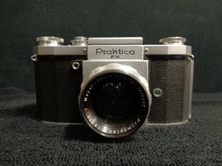 Vintage Praktica Fx 35mm Camera Body And Meyer - Optik 1:1.  9/58 Lens And Case