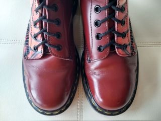 DOC DR.  MARTENS MANGA ANIME GIRL ' S FACE BOOTS RARE VINTAGE MADE IN ENGLAND 7UK 7