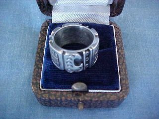 Vintage 1970s Mexico Sterling Silver Ring Beautifully Made Aztec Designs Size 8