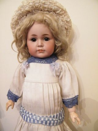 Antique Kammer & Reinhardt 117 Mein Leibling.  Character Child Doll