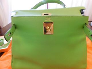 Authentic,  Vintage,  Hermes Kelly 32cm,  Gulliver,  Vert Cru,  Ghw,