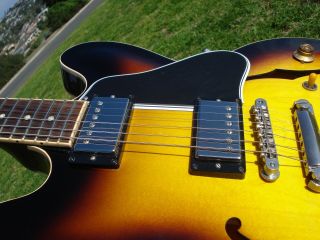 2011 Gibson ES - 335 Dot Gloss Vintage Sunburst ' 57 Classic PAF ' s Near 5