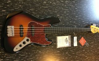 Squier By Fender Vintage Modified Fretless Jazz Bass