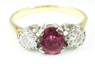 VINTAGE 18ct Gold 1.  50cts Natural Ruby and Diamond Trilogy Ring 2