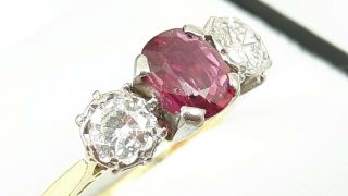 VINTAGE 18ct Gold 1.  50cts Natural Ruby and Diamond Trilogy Ring 5