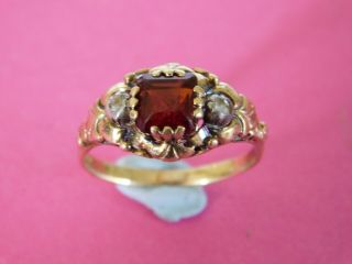 Antique 14ct Gold Garnet & Diamond Ring