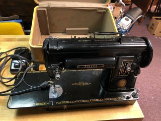Vintage Singer 301a Sewing Machine With Case