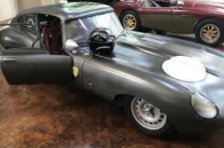 Jaguar E - Type Coupe 1/8 Scale Road Racing