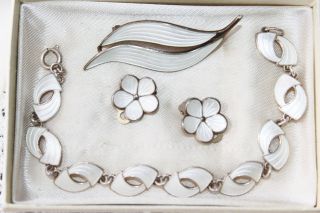 Vintage Norway Sterling Silver White Enamel C Clasp Brooch Bracelet Earrings Set