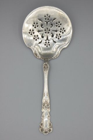 Gorham Buttercup Sterling Silver Tomato Server,  Old Mark (lion Anchor G),  Mono D