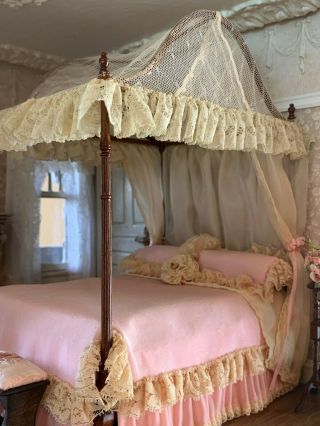 1986 Nellie Bell Miniature Dollhouse Artisan Pink Silk Lace Canopy Bed Romantic