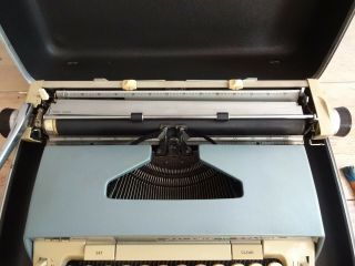 Vintage Smith Corona Galaxie Deluxe Typewriter Portable w/ Case - CURSIVE FONT 8