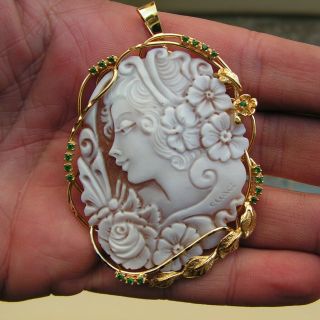 Cameo Pendant Hand - Carved Shell Woman 