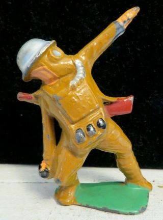 Vintage Manoil Lead Toy Soldier Bomb Thrower 3 Grenades M - 055 Paint