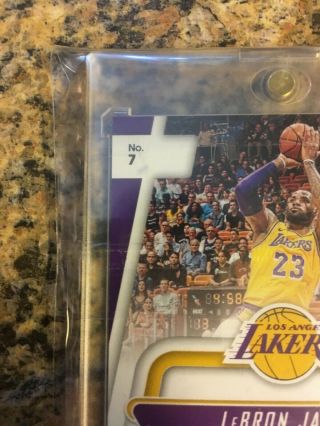 2018 - 19 Panini Threads Automatic LeBron James Dazzle Gold Parallel SSP RARE /10 8