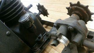 Running Briggs And Stratton WM Engine Vintage water pump Antique Briggs 8