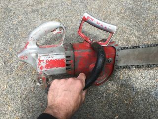 Mall 2 man air powered chainsaw,  mall vintage chainsaw,  collector 2