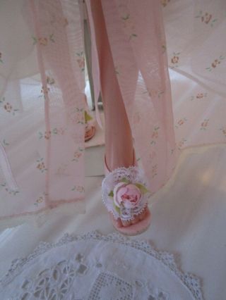 Madame Alexander Cissy Vintage Pink Flocked Peignoir & Custom Rose Mule Heels 6