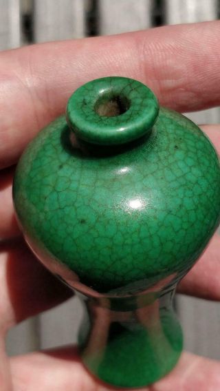 Antique Chinese Porcelain Miniature Apple Green Crackle Glazed Vase 4