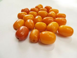 Estate Vintage Egg Yolk Butterscotch Amber Olive Shaped Loose Beads 46.  6 grams 2