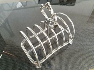 Magnificent Solid Silver Toast Rack Robert Hennell 111 London 372 Grams Silver 8