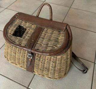 Large Vintage Wicker Fishing Creel W/ Leather Carry Strap - Made In Hong Kong