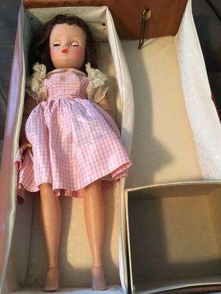 Vintage Madame Alexander Elise Doll 6